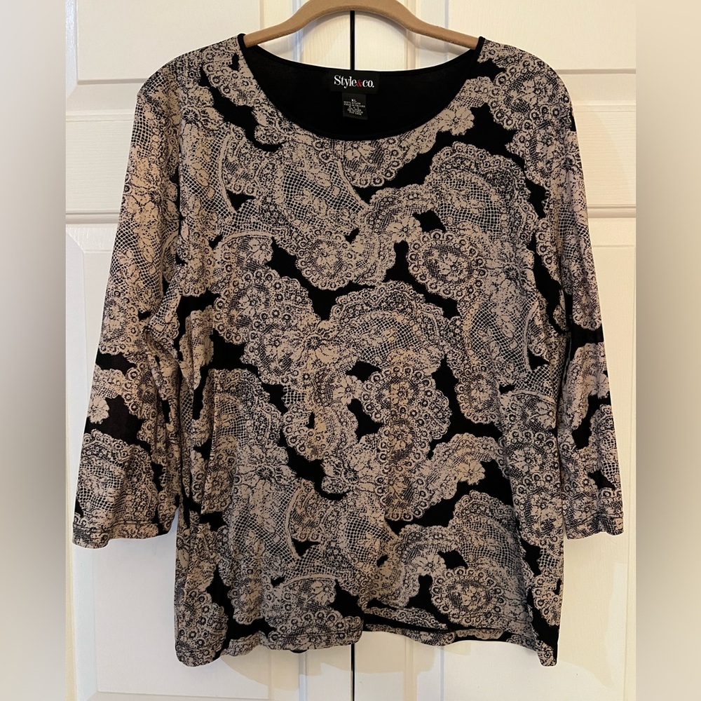 Style & Co. Black and Cream Lace Design Blouse Size XL - Picture 1 of 4